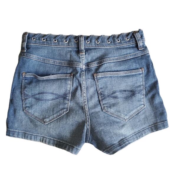 Abercrombie & Fitch High Rise Short Lace Detail w/ Grommets Women's Size 2 - Picture 2 of 16